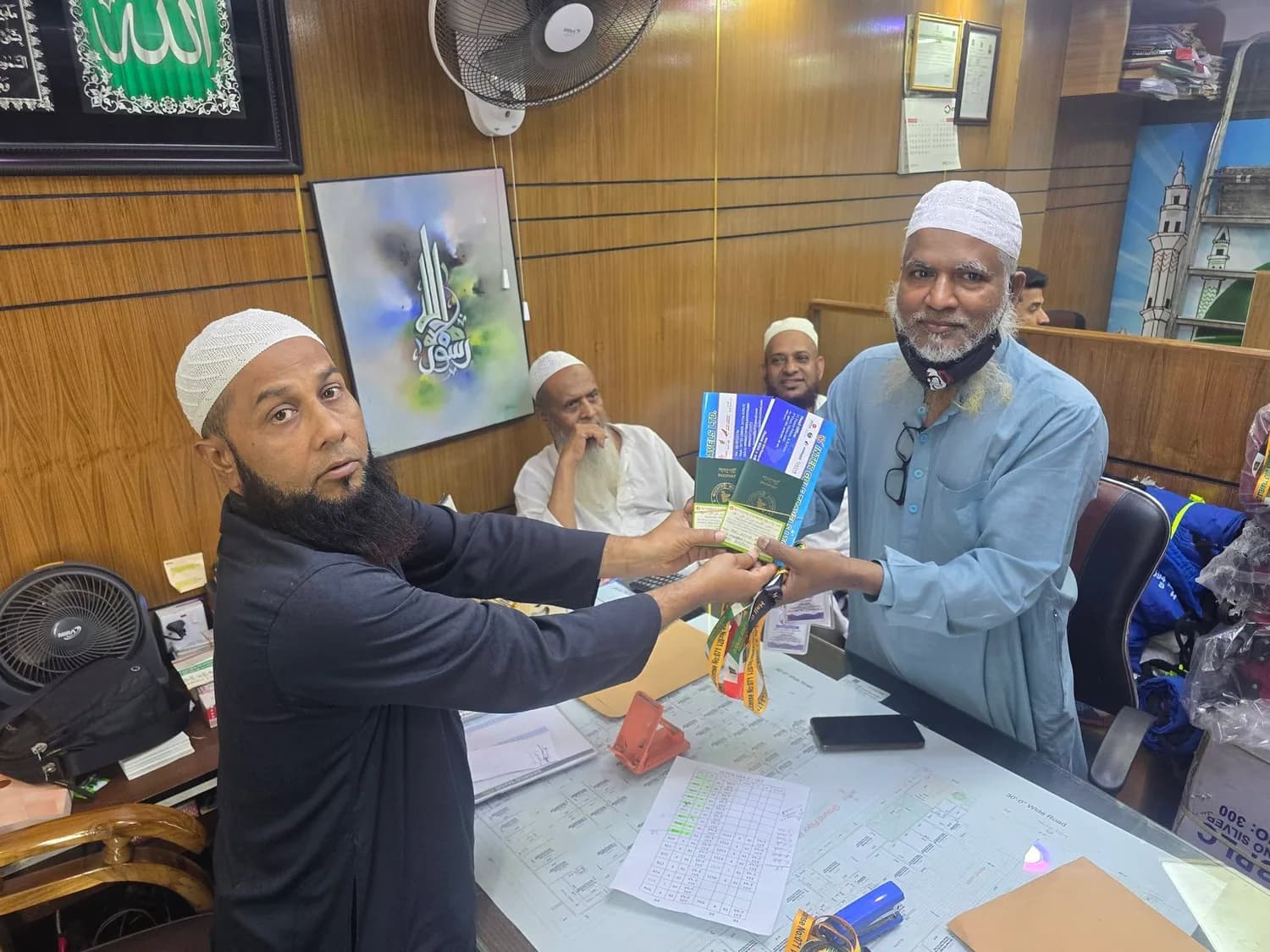ডকুমেন্ট হস্তান্তর · ঢাকা অফিস